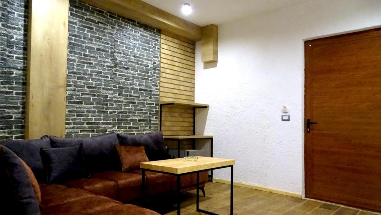 Limni Hotel Ksamil