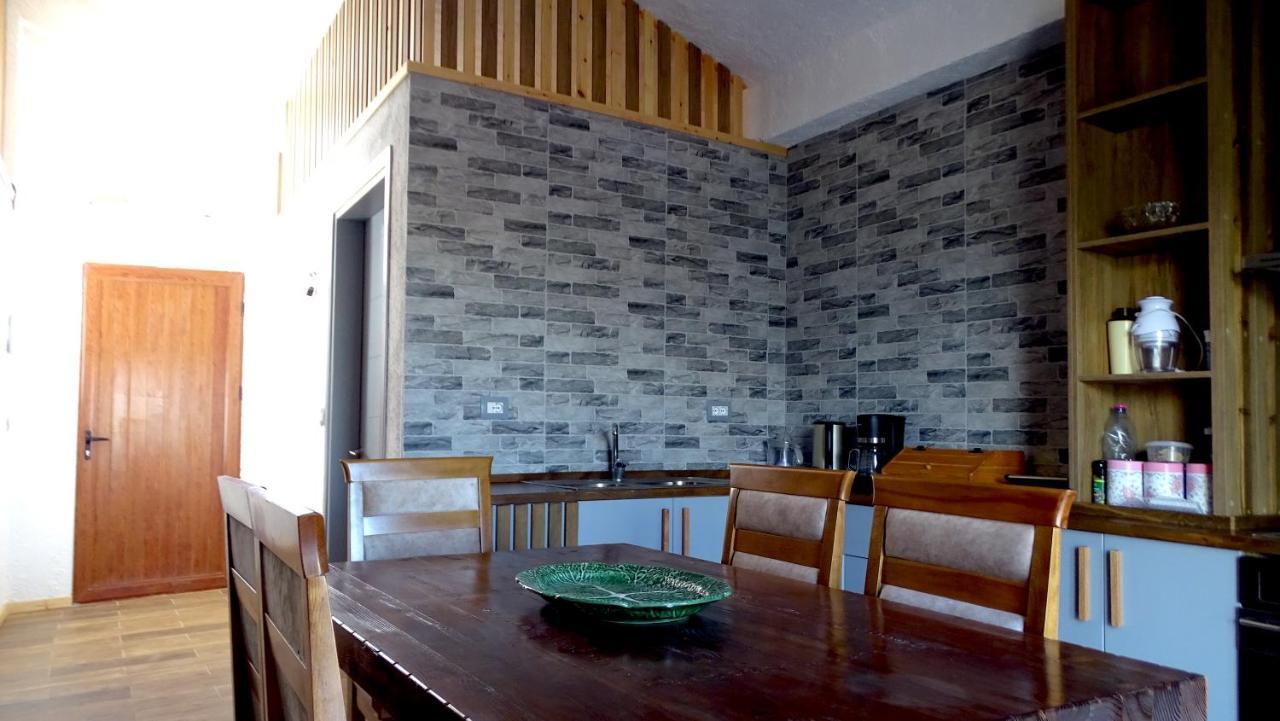 Hotel Limni 4*