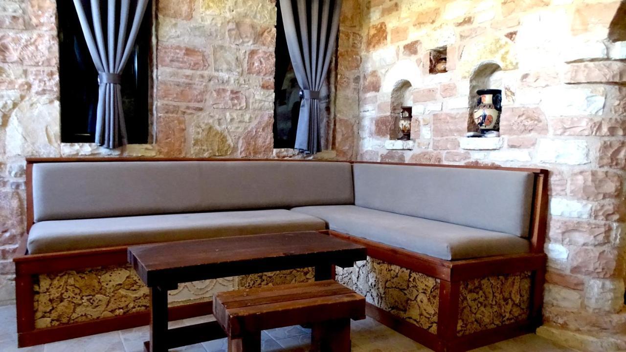 Hotel Limni