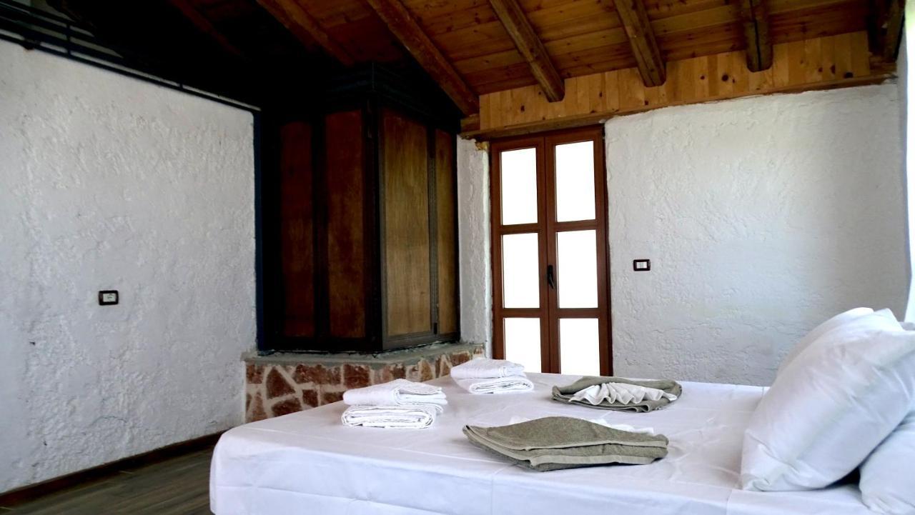 Hotel Limni Ksamil